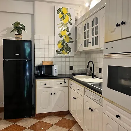 Quiet Apartment With Garden View In Kolonaki Athènes Extérieur photo