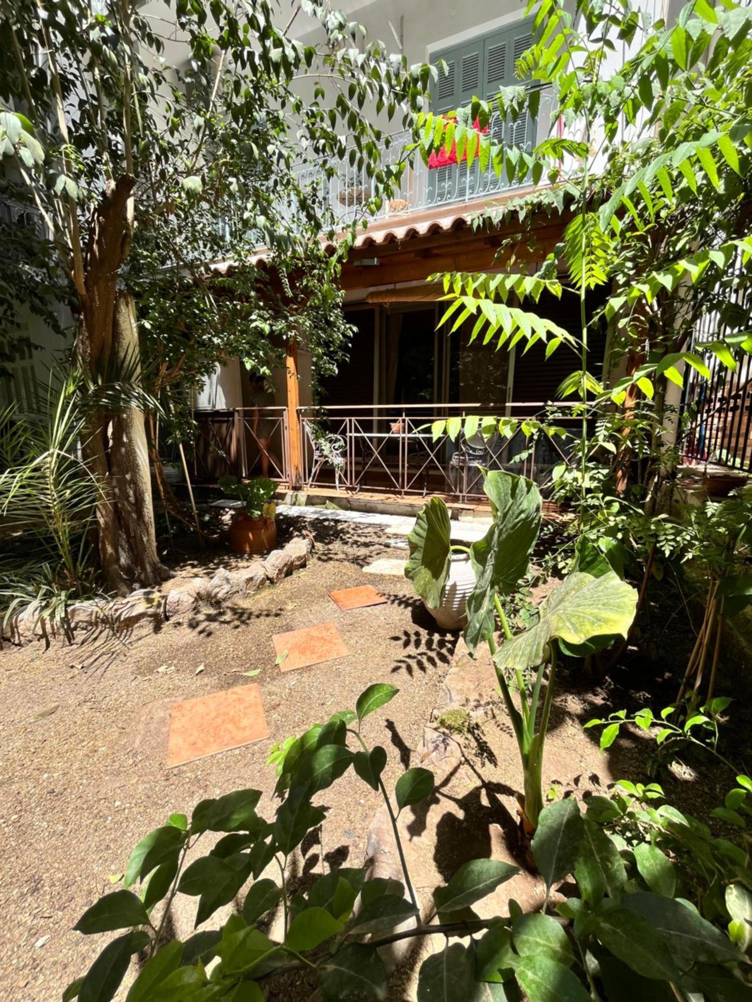 Appartement Quiet With Garden View In Kolonaki